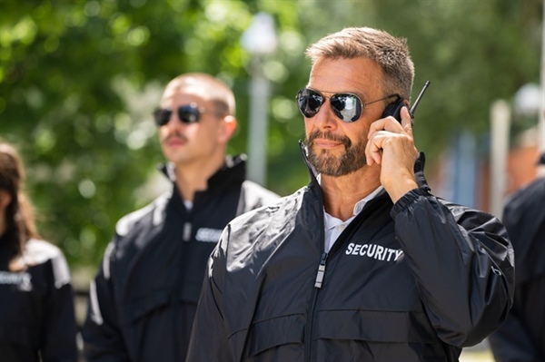 How Do Unarmed Security Guards Manage Crowd Control During Events?